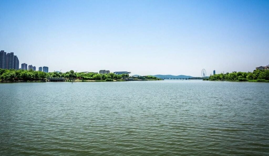 lake texoma should be capitalized