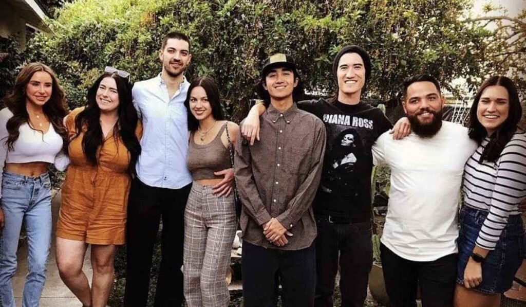 olivia rodrigo brother