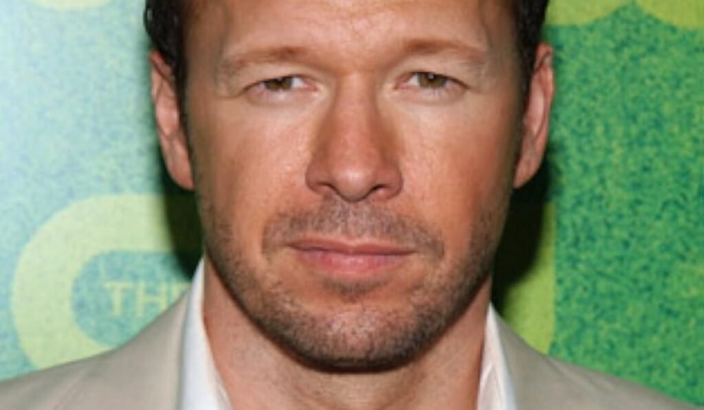 how old is donnie wahlberg